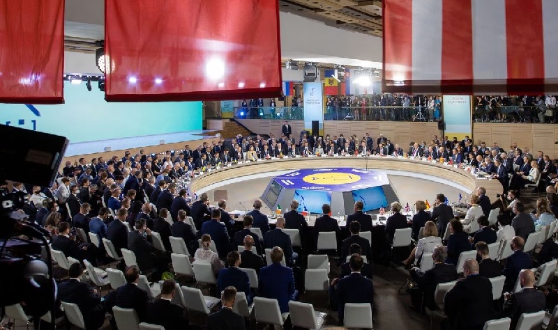uae attend crimea summit