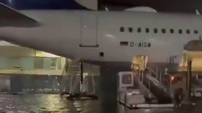 airport flooded in Germany