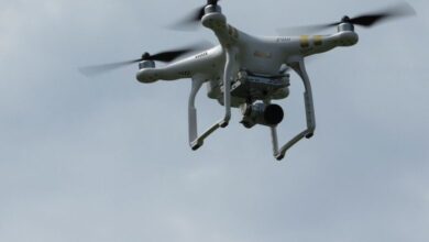 Fixation of fees for drone-related services
