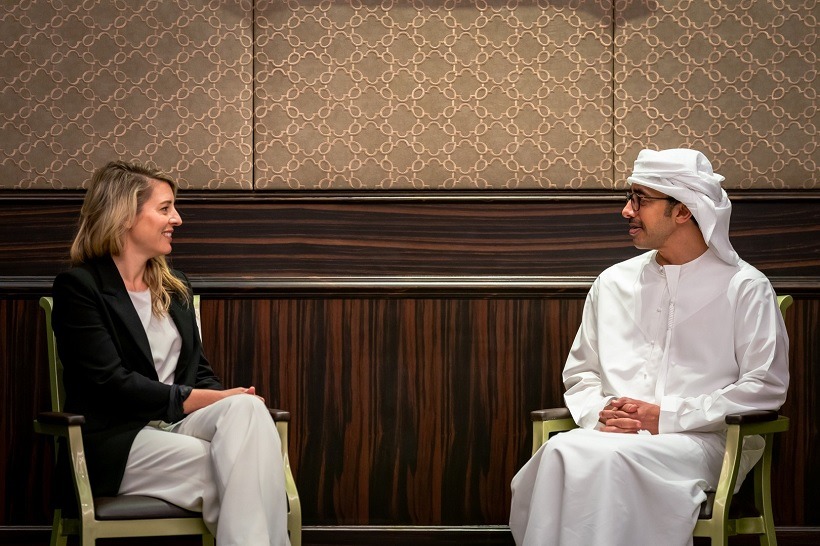 Abdullah bin Zayed, FM of Canada discuss bilateral relations