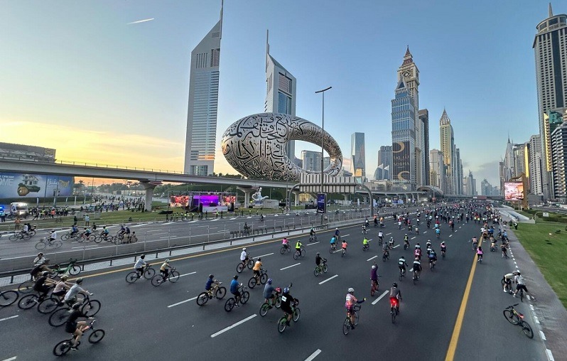 Thousands of cyclists take over Sheikh Zayed Road for Dubai Ride 2023