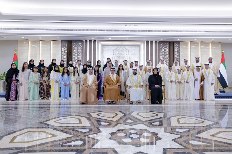 Mohammed bin Rashid meets with members of Emirati Children’s Parliament