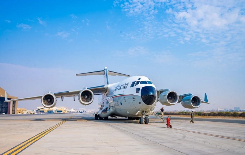 Kuwait's 33rd flight carrying 10 tons of emergency relief aid to Gaza