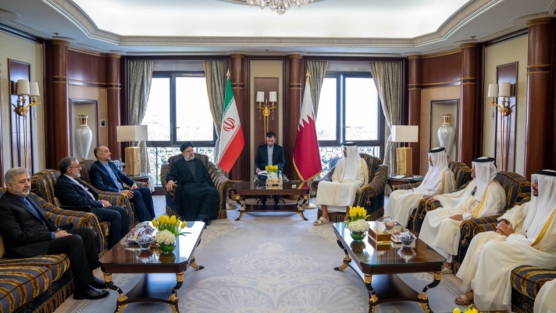 Amir meets with Iranian President in Riyadh