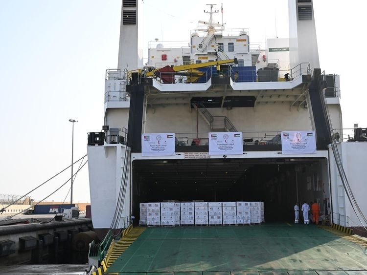 UAE aid ship carrying 4,000 tons of relief supplies leaves Fujairah!!