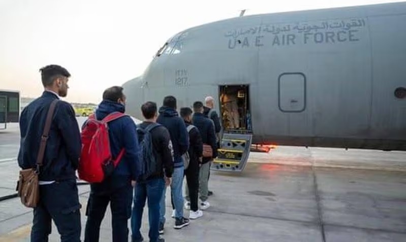 UAE: Seven more volunteers leave for Gaza to treat Palestinians