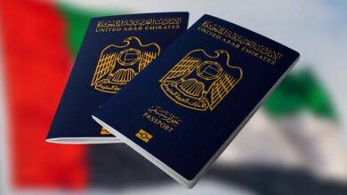 How can Emiratis living abroad renew an expired passport?