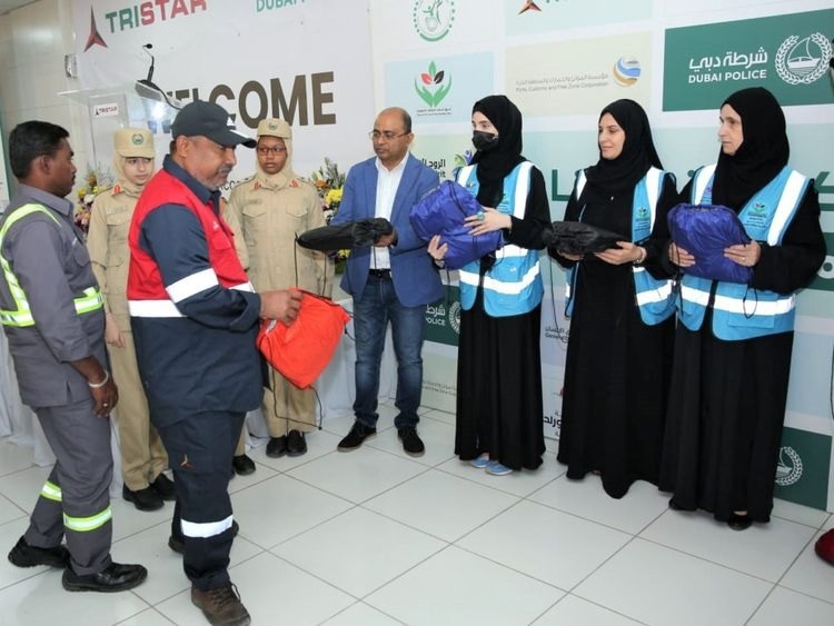 Dubai Police provided winter clothes to 350 workers