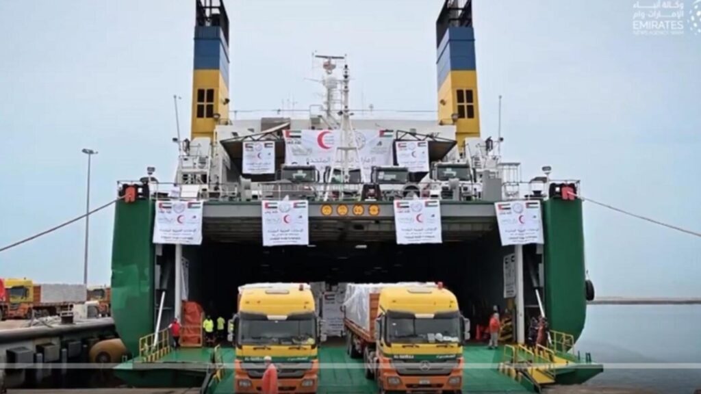 UAE's 4th Gaza-bound aid ship arrives at Al Arish port