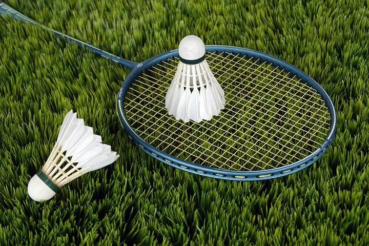 How does the UAE produce the best young badminton players in the world?