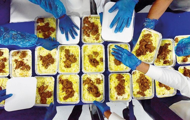 1,200 permits were issued to distribute Iftar meals in Dubai