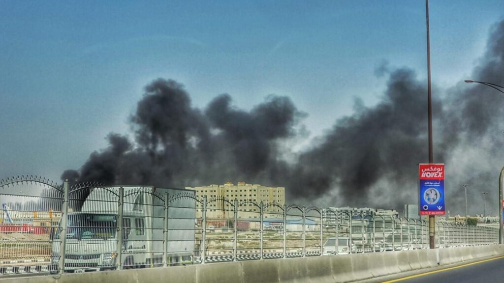 Major fire in Sharjah: Residents report thick smoke billowing