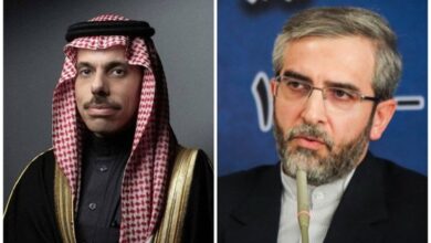 Saudi and Iranian foreign ministers talk on phone