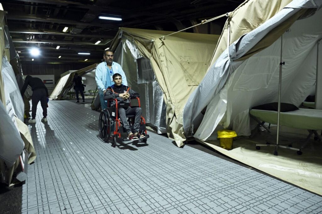 A floating hospital hosted entertainment events for the children of Gaza