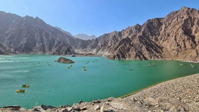 How to travel by bus from Dubai to Hatta?
