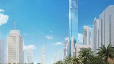 Dubai is the second tallest tower in the world reaching a height of 725m